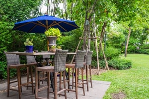 backyard-dining-compressor-webp